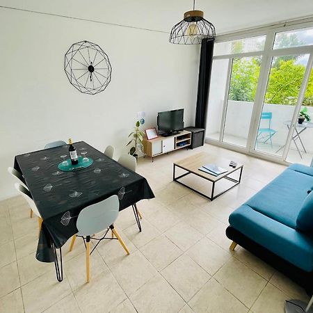 Luminous Apartment With Parking Near The City Center Cenon Exteriér fotografie
