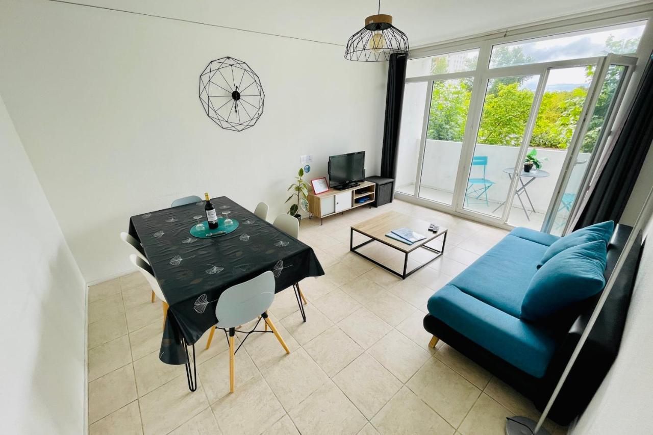 Luminous Apartment With Parking Near The City Center Cenon Exteriér fotografie