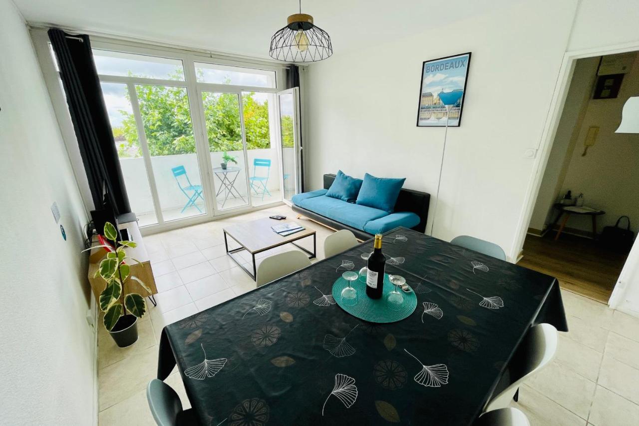 Luminous Apartment With Parking Near The City Center Cenon Exteriér fotografie
