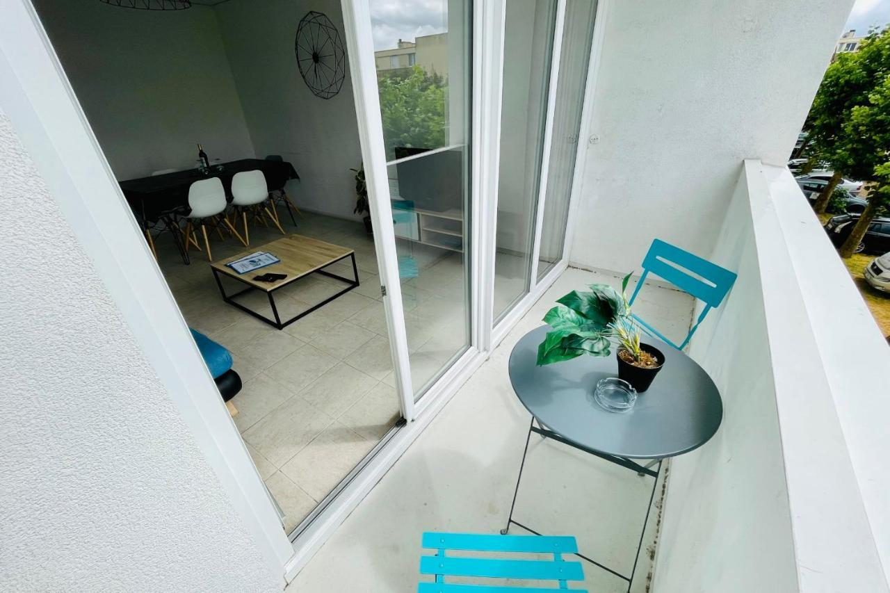 Luminous Apartment With Parking Near The City Center Cenon Exteriér fotografie
