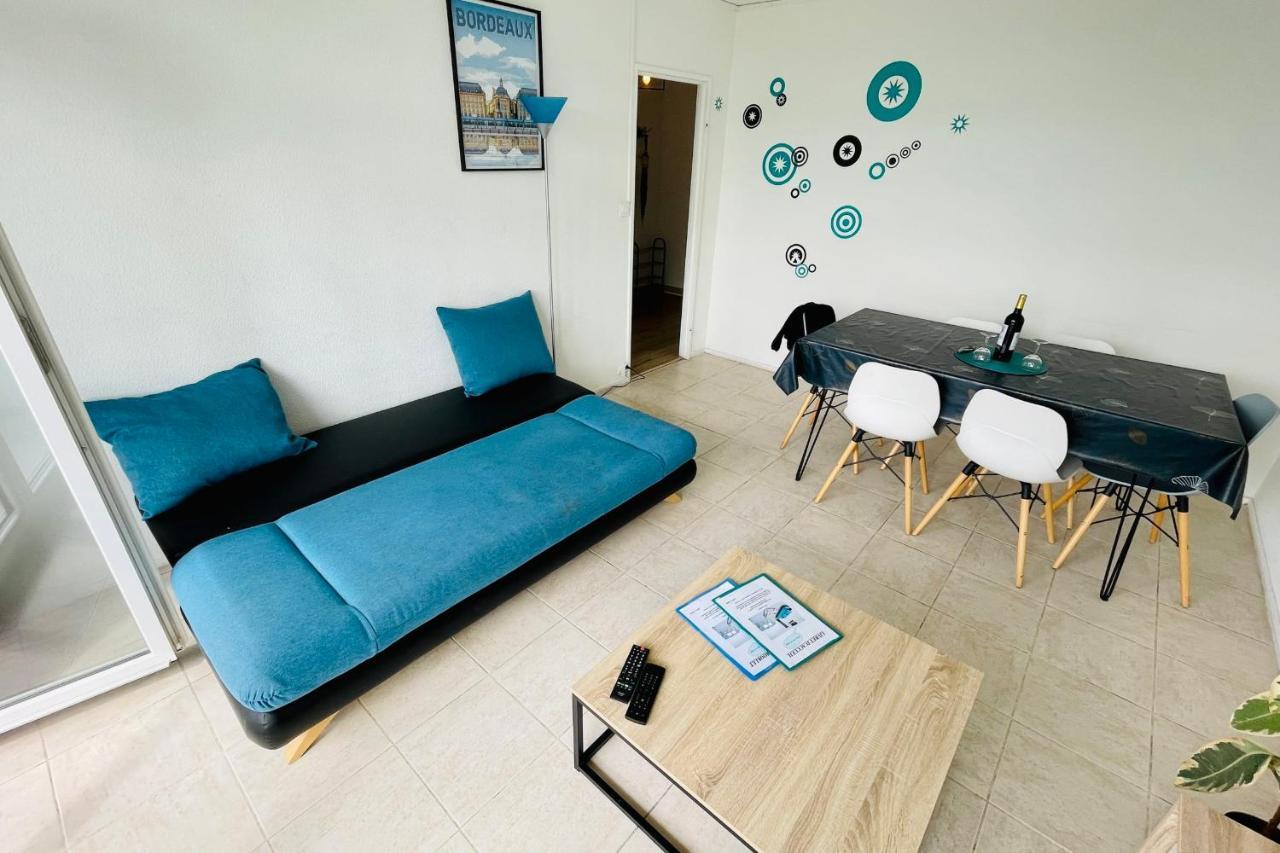Luminous Apartment With Parking Near The City Center Cenon Exteriér fotografie